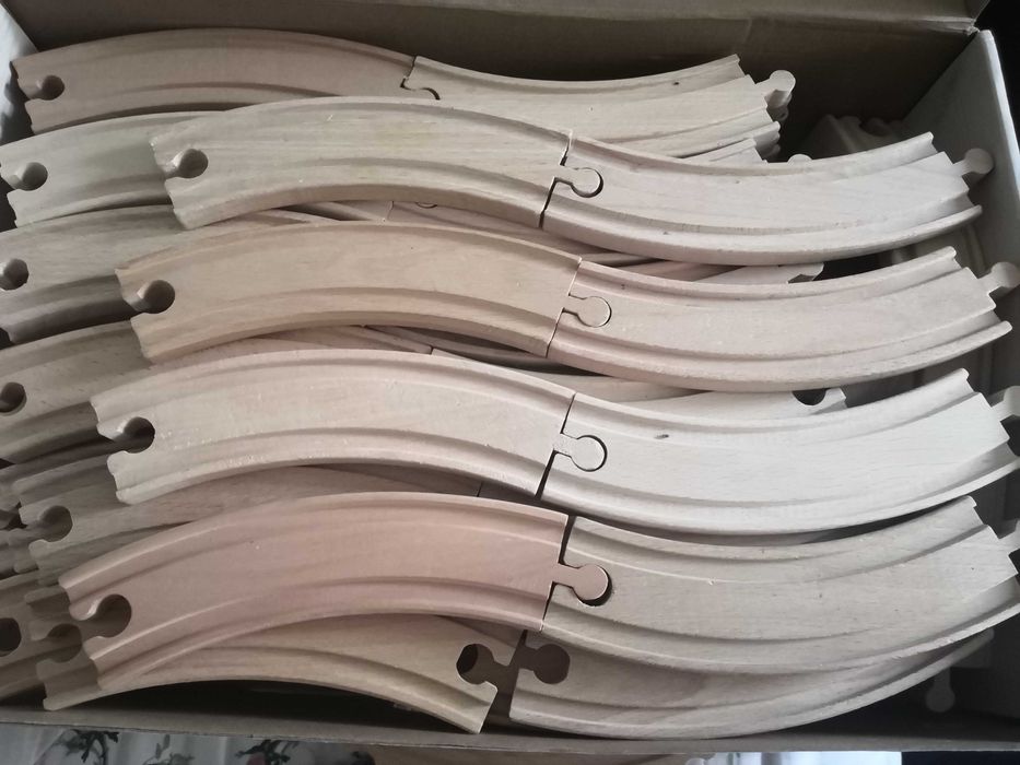 Дъги извити дървени ЖП релси, завои