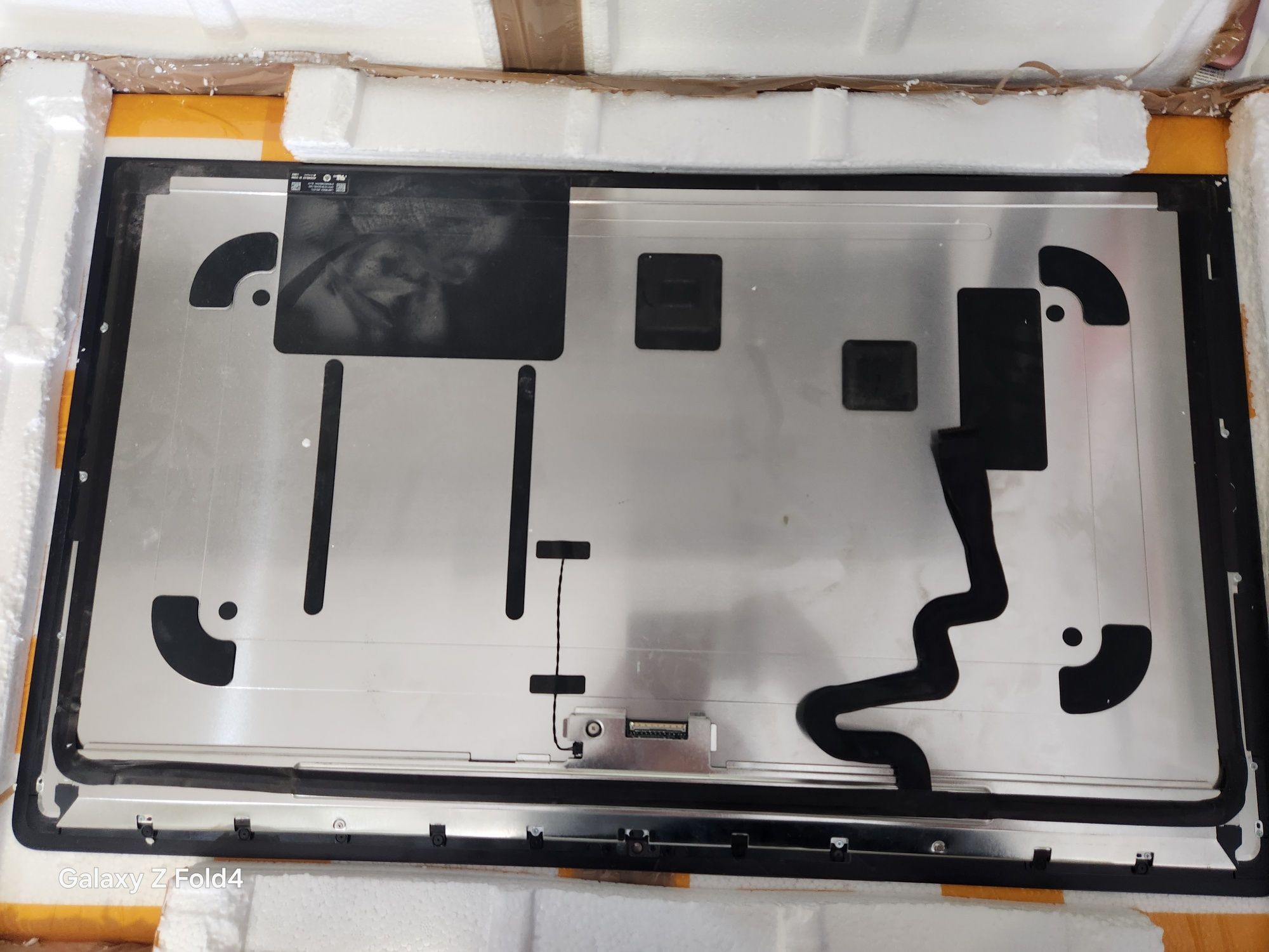 Продам экран от Imac 2020-21
