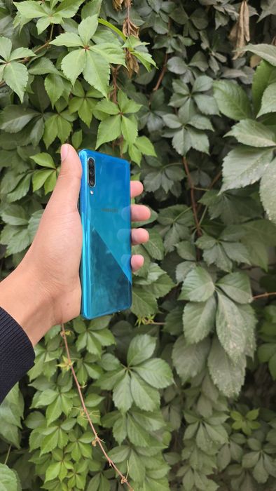 Samsung A30S sotiladi dastavka bor