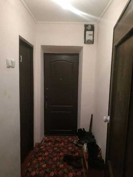 Продам свою квартиру кирпич 2в3/5/5 близко к метро Мирзо Улугбек