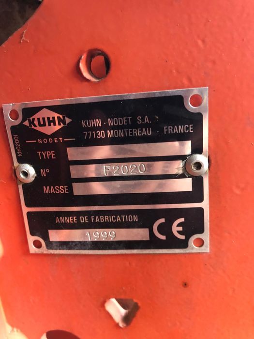 Semănătoare pentru porumb și grâu