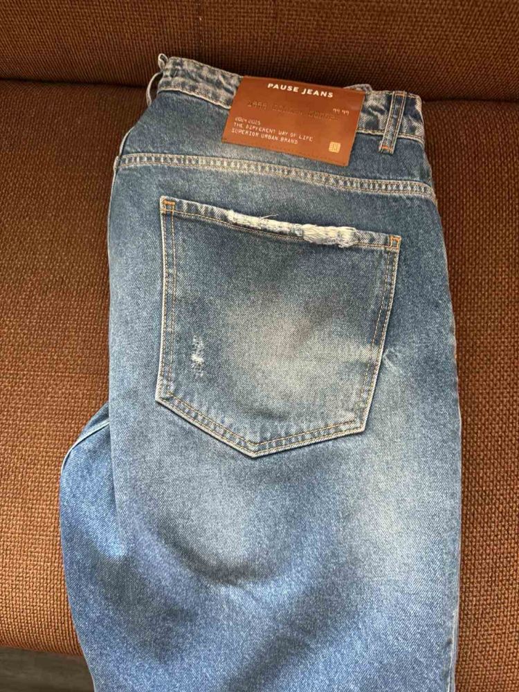 Дънки на Pause Jeans
