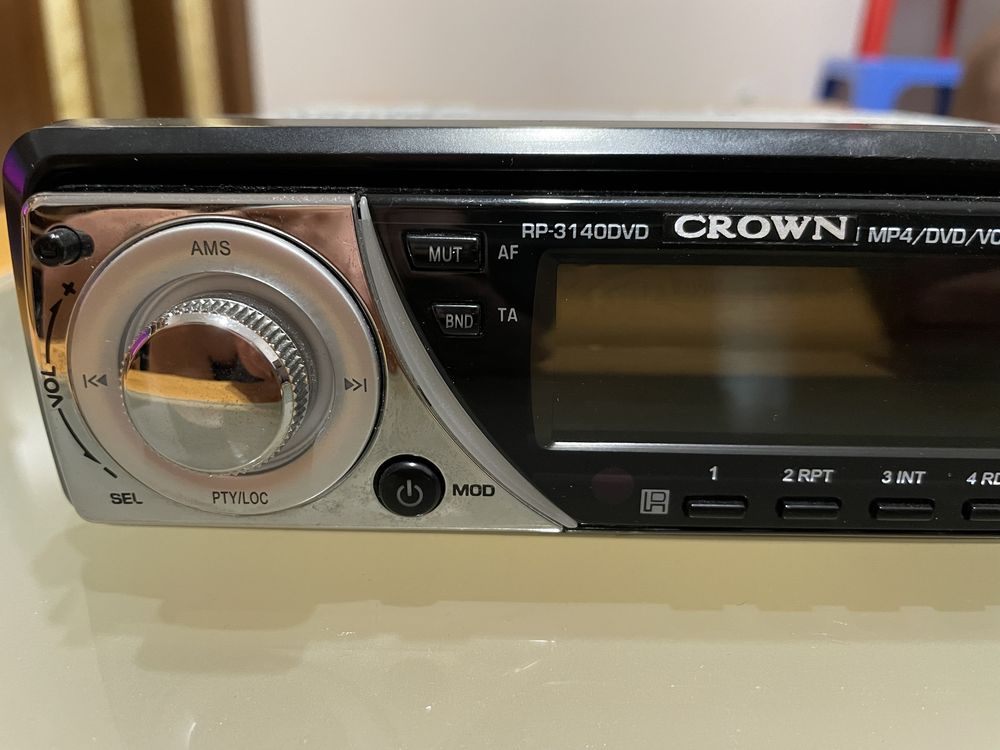 DVD плеър за автомобили CROWN