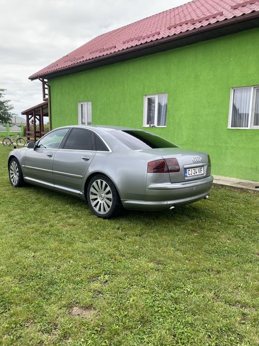 Audi a8  quattro 235 cai