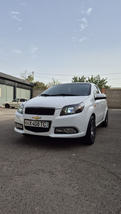 Nexia 3 2021 4-paz A/T 48000km