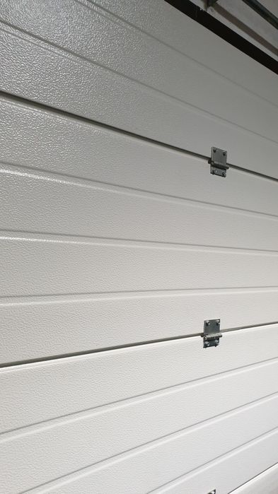 Usa de garaj L = 2770 x 2320 mm culoare maro