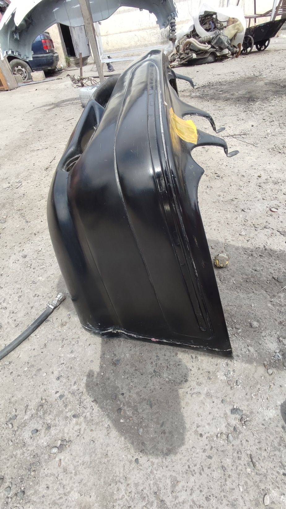 Продам бампер w210 мерс