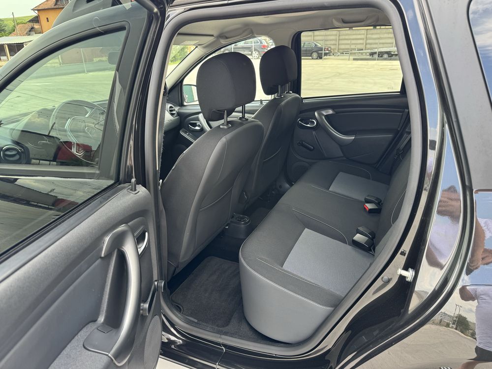 ~ Dacia Duster ~ Black Shadow ~ An 2018 ~ 1.2 Tce ~ 125 Cp ~ 4x2 ~