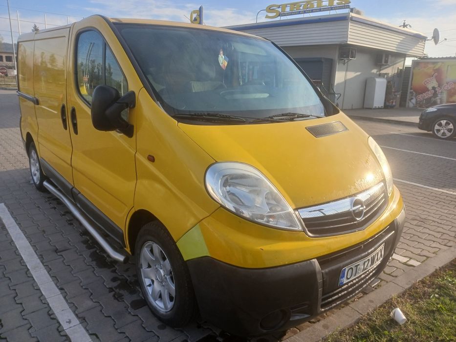 Opel vivaro af 2008 motor 2l