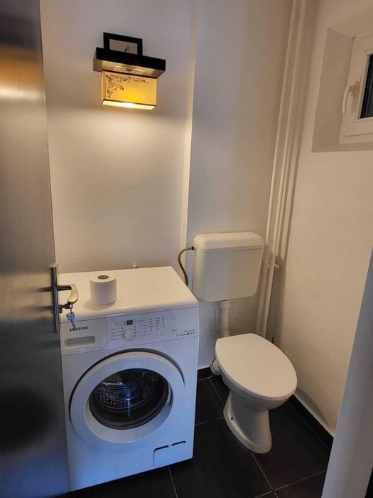 Inchiriere apartament 3 camere mobilate langa metrou Gorjului - 76 mp.