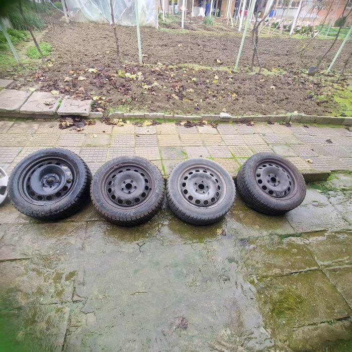 Зимни гуми с джанти 16/55/205