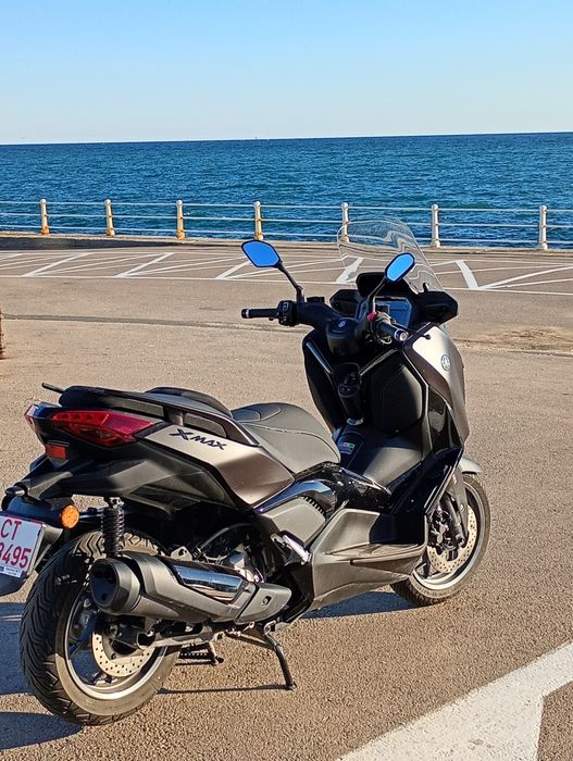 Xmax 300 tech plus 2025