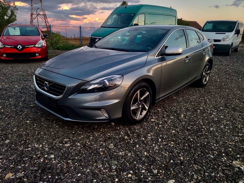 Volvo V40 R Design
