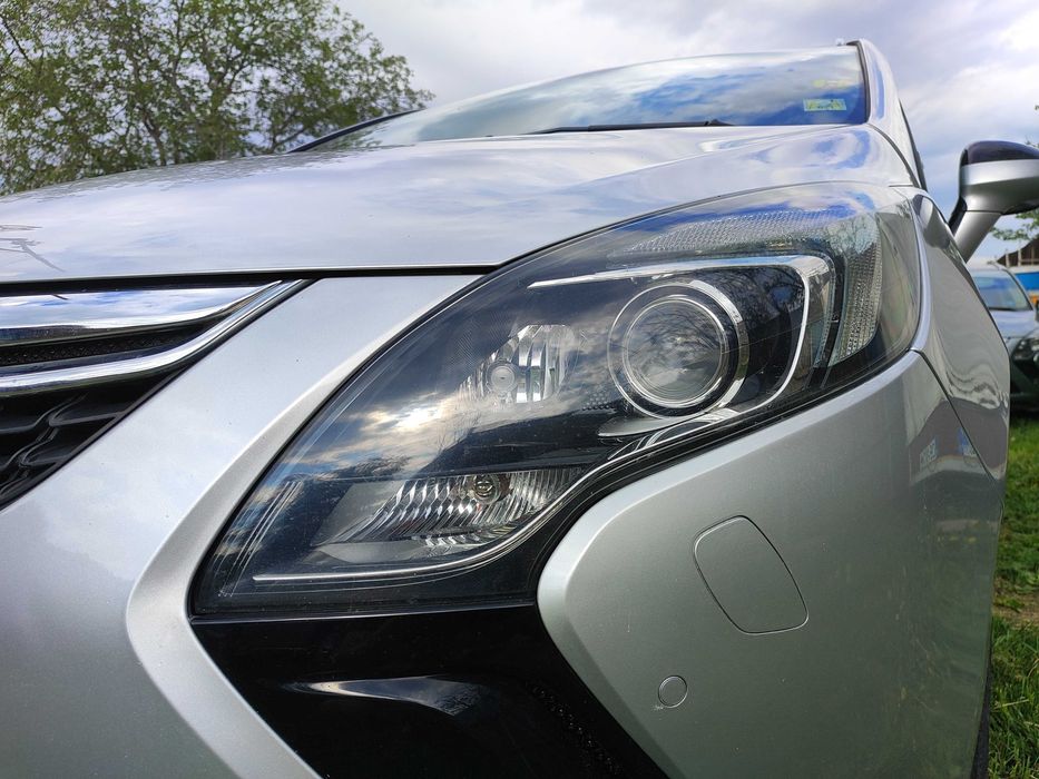 Opel Zafira Tourer Bixenon Adaptiv 2.0 Diesel 7 Locuri