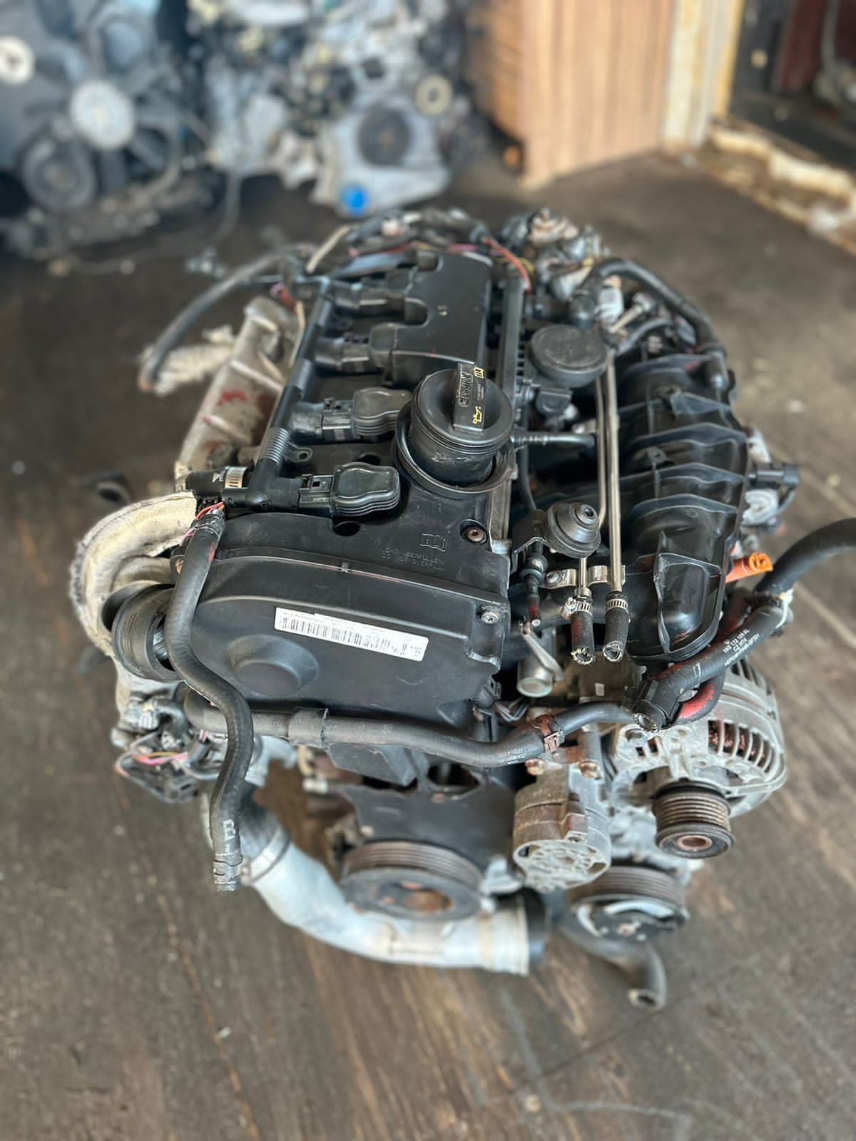 Двигатель контрактный BWA 2.0 TFSI на Volkswagen Passat B6