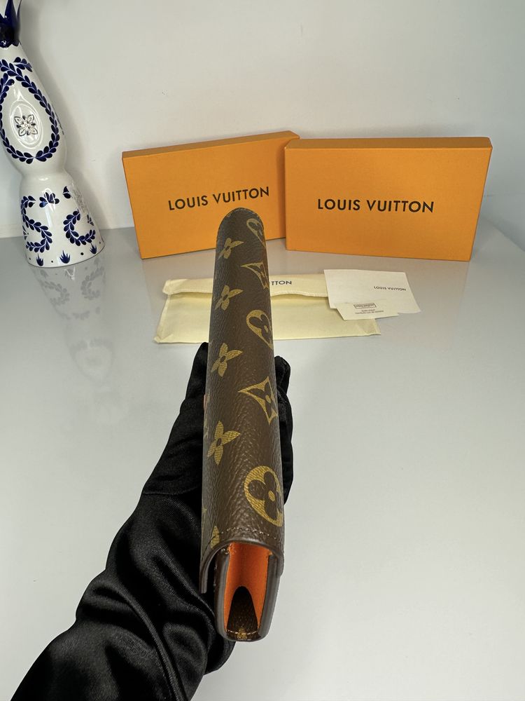 Geanta Portofel Louis Vuitton EMILIE wallet piele canvas 100% cutie