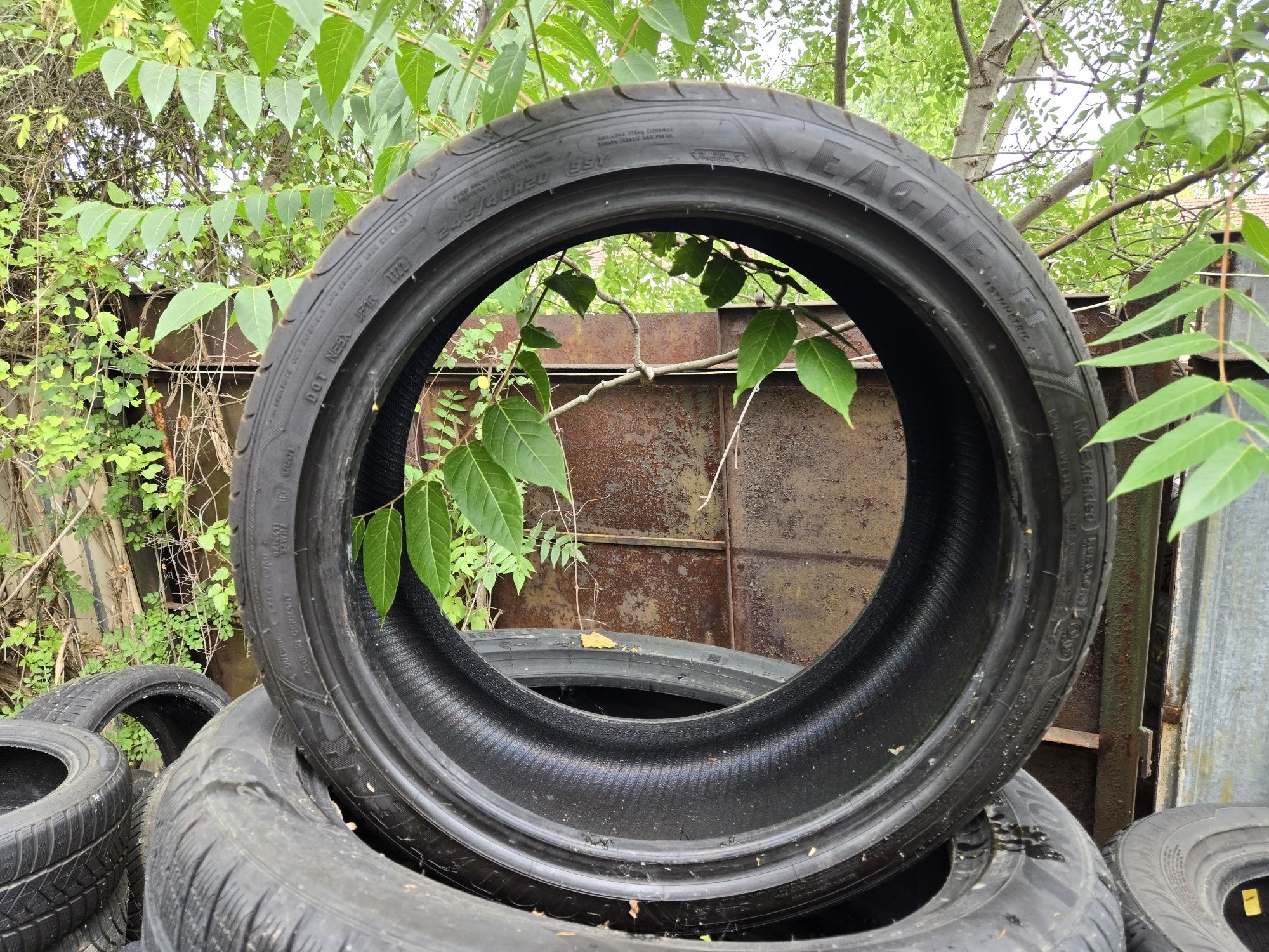 1бр.245 40 20 Goodyear RunFlat лятна.