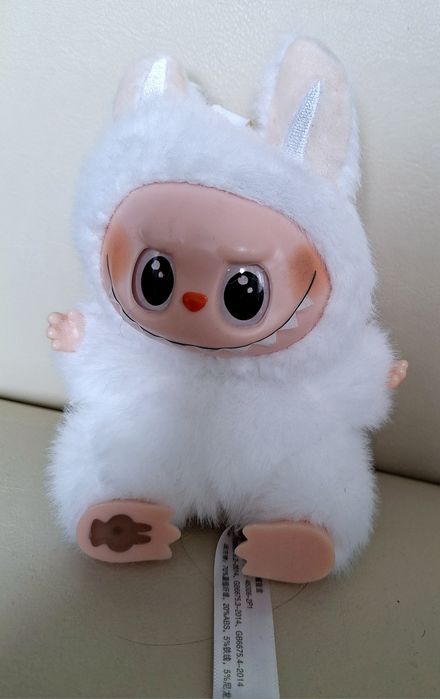 Лабубу бяло лобубу