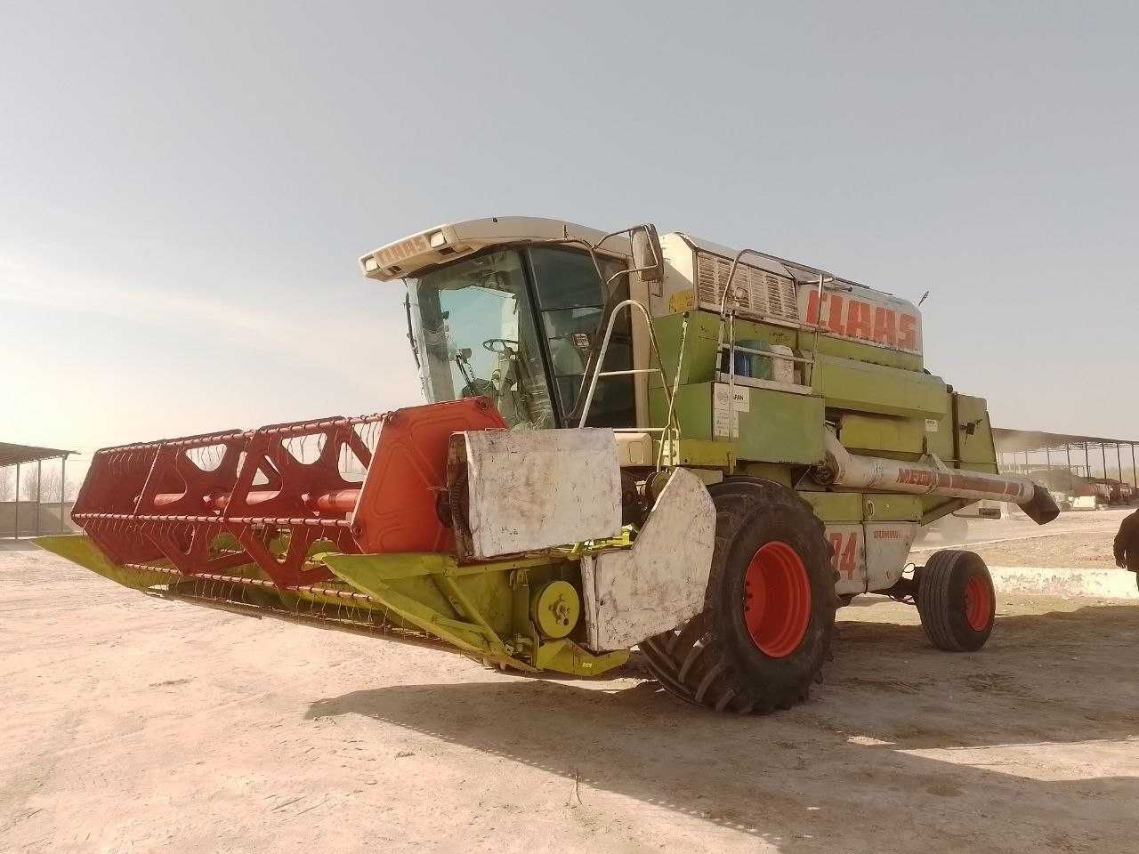 Kombayin. Mega claas 204