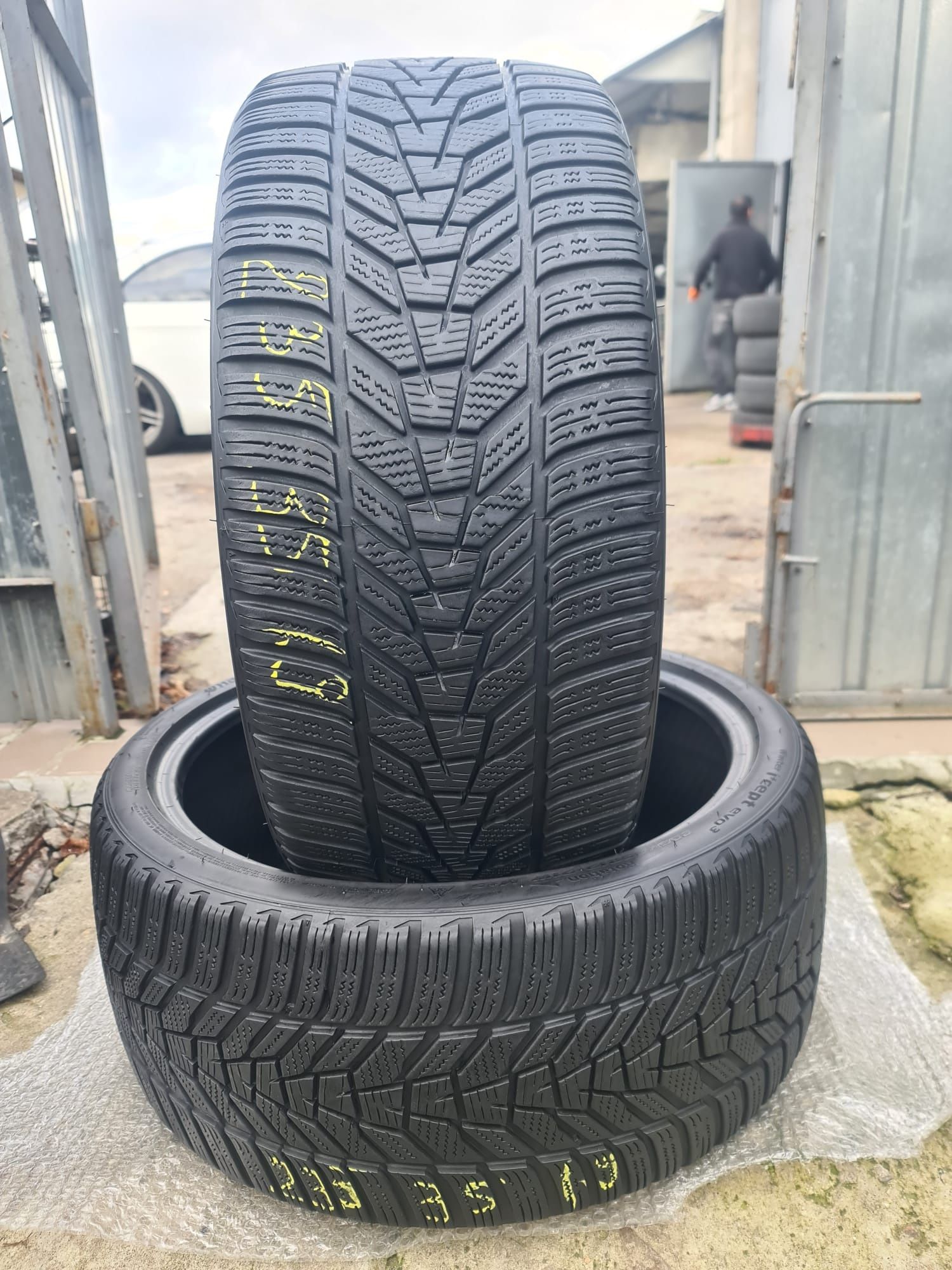 Cauciucuri Ms 235/35/19 Hankook Winter I'cept Evo3