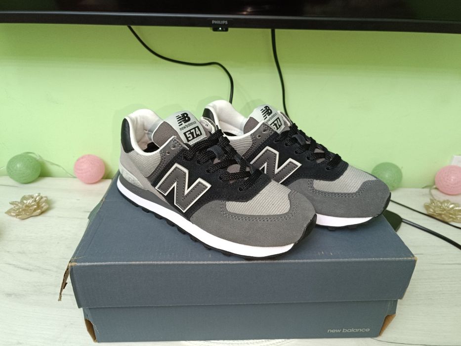 Дамски маратонки New Balance 574