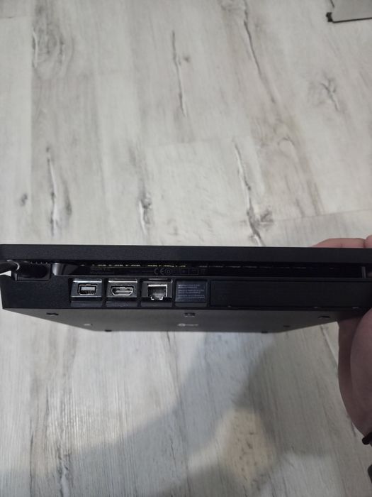 Playstation 4 Slim [500GB]+2 джойстика