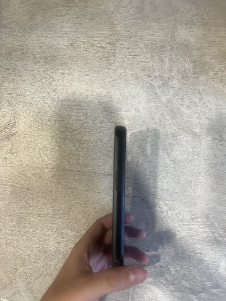 Кейс за Iphone 13 на Левски София