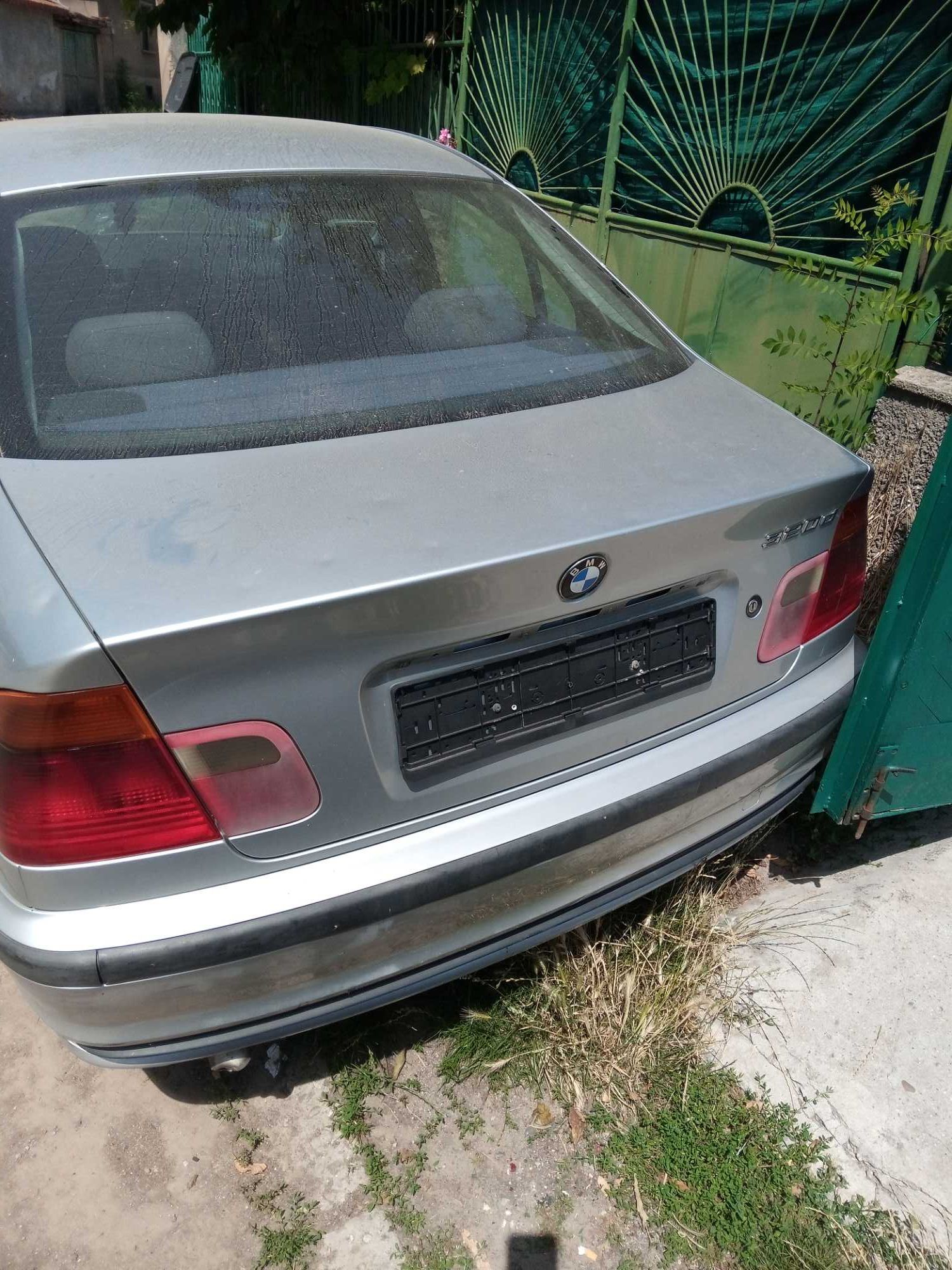 Продавам BMW E46 320 d на части