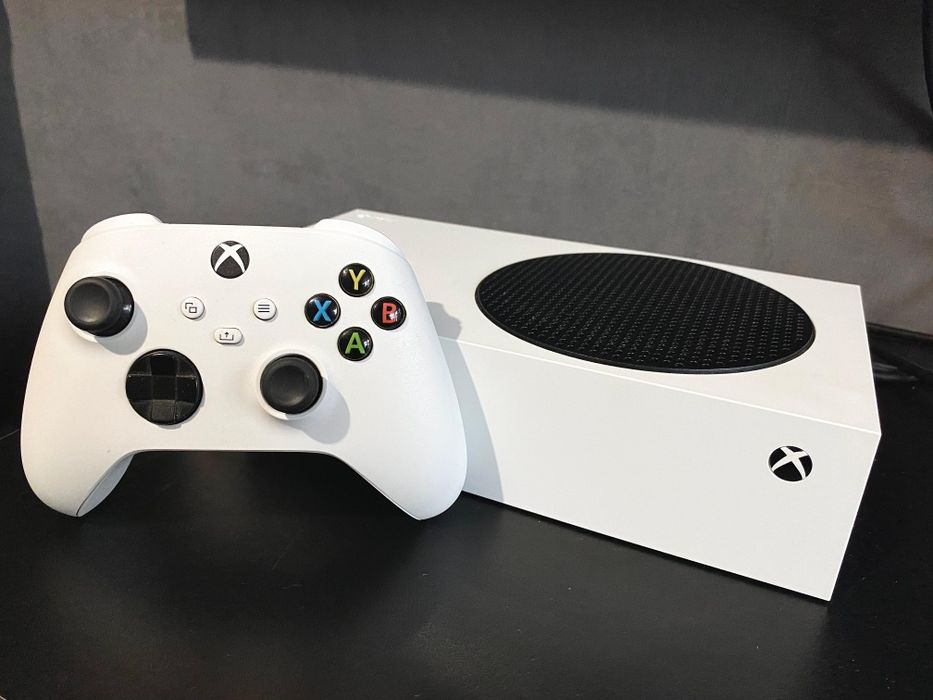 Продам Xbox series S 512Gb