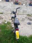 Vând piese moped