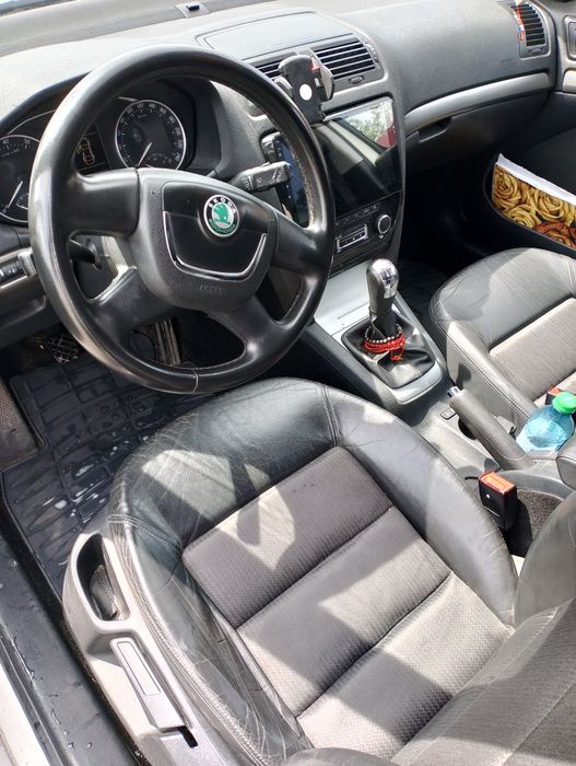 Vând Skoda Octavia 1.6 MPI  GPL