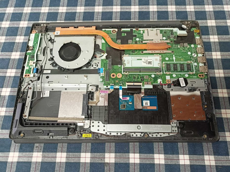 Elemente Lenovo V15-ADA