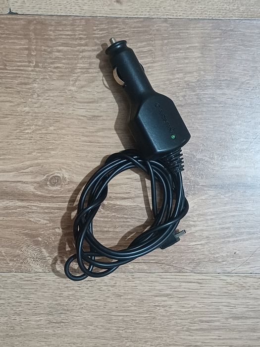 Incarcator alimentator auto pentru Garmin

Este testat