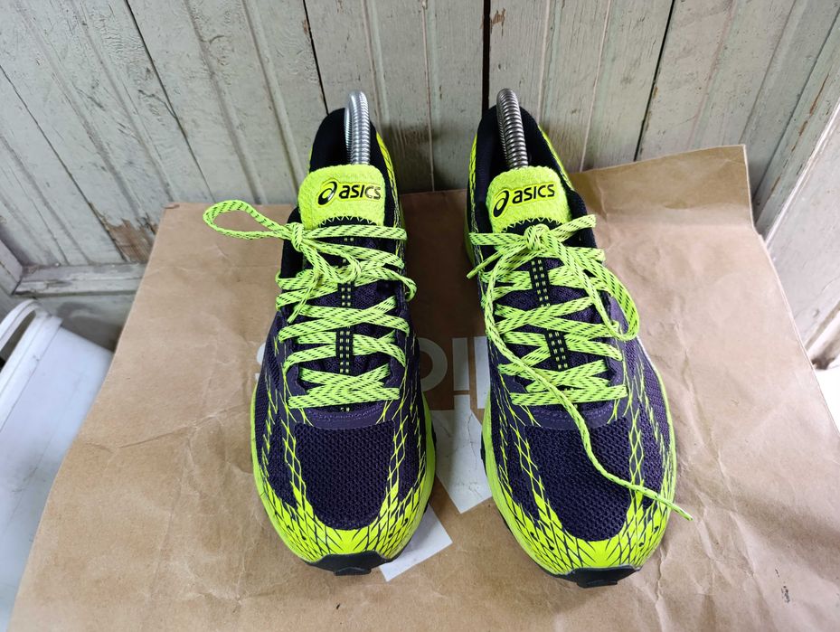 ''Asics Gel-FujiLyte''оригинални маратонки 40 номер