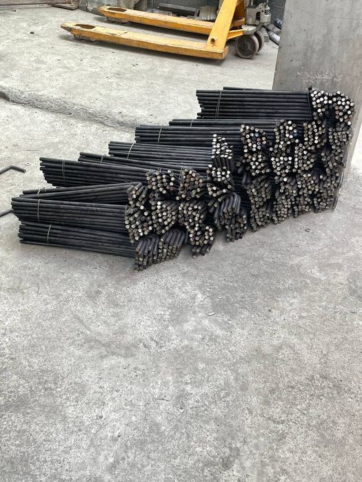 Ankerniy bolt va shpilkalar