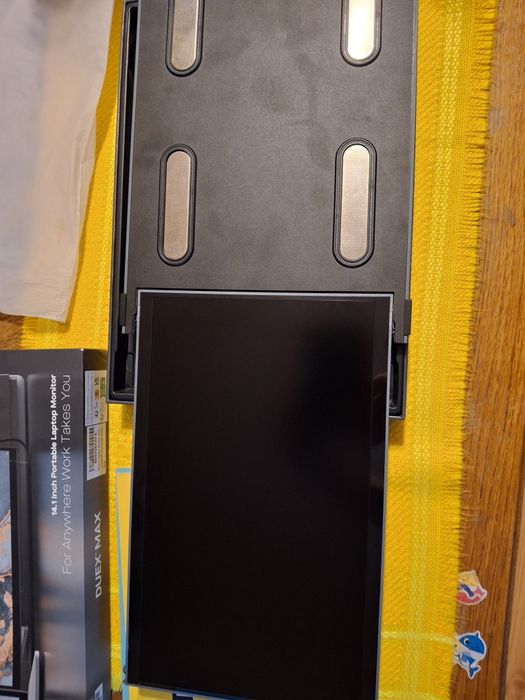 Monitor extensie ptr laptop ,tableta sau telefon. Oferta-300lei fixta