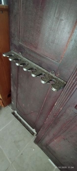 Старинно портманто със закачалки и огледало
