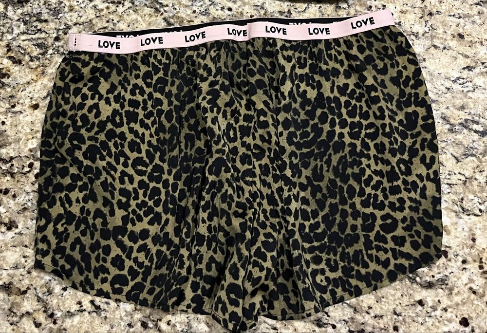 DKNY Calvin Klein Guess Nike бюстиета