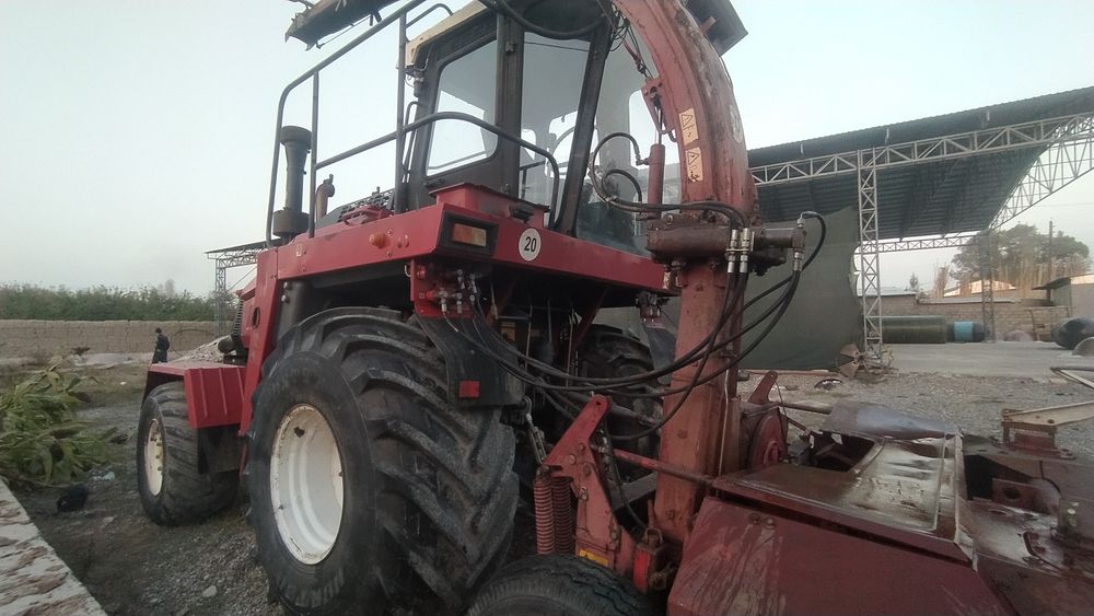 Палессе УЭС 280 комбайни сотилади