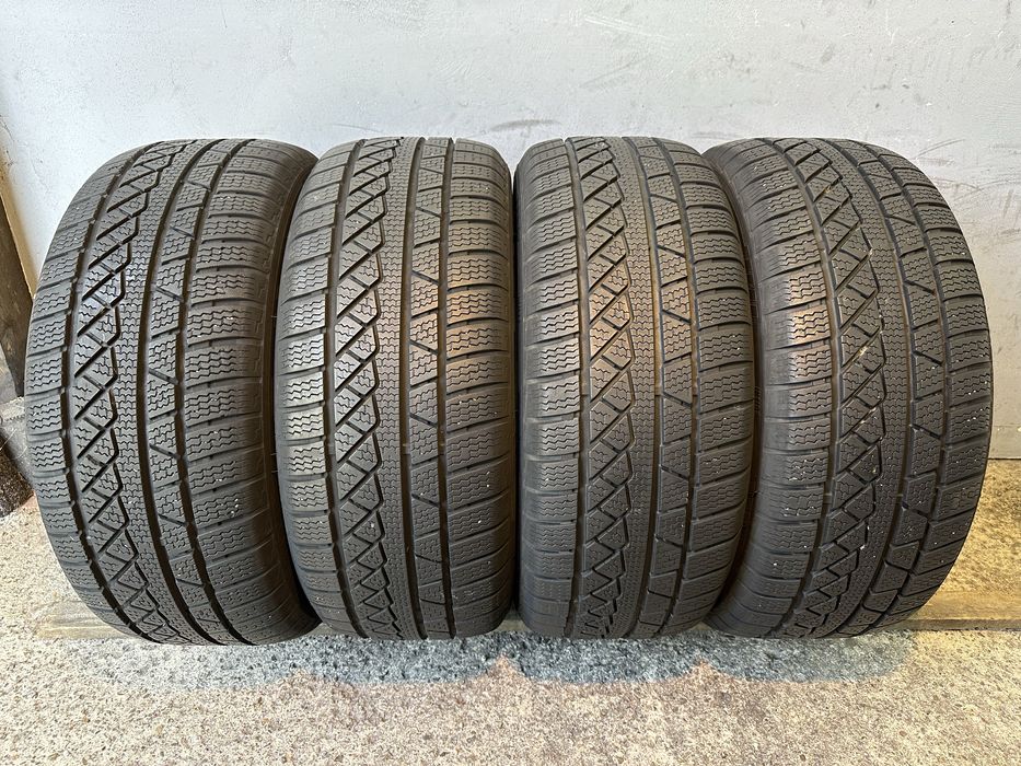 Гуми 235/50/18 PETLAS Explero Winter