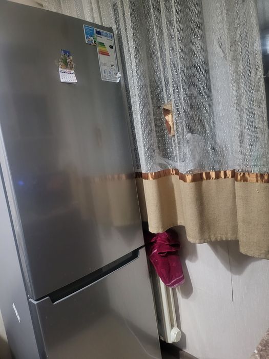 Продам холодильник двухкамерный, в рабочем состоянии