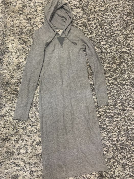 Rochie cu gluga marimea S gri