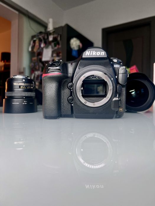 Nikon D850 kit obiective
