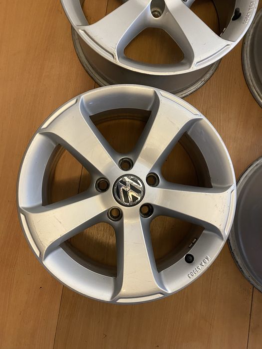 Jante originale Volkswagen Tiguan, Touran, Passat, Golf pe 16