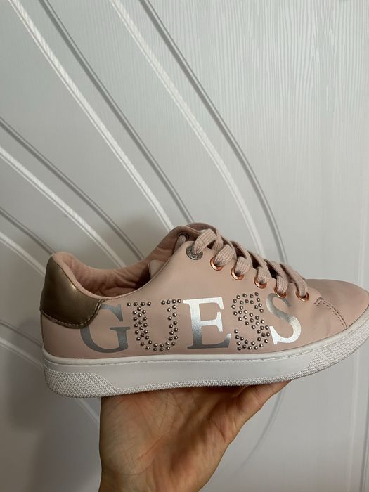 Обувки за момиче Guess