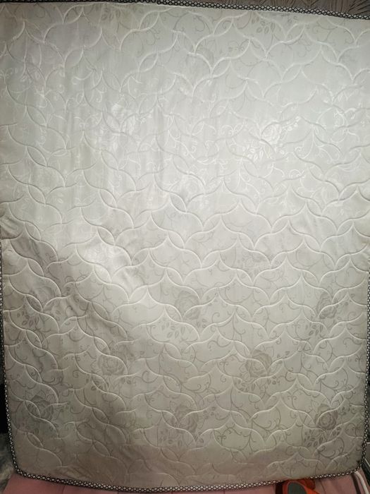 Продам матрас  новый 160/200/20