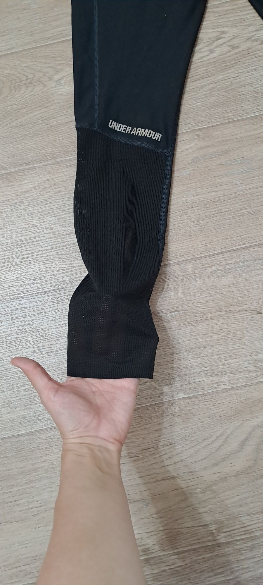 Продаю спортивные  легинсы