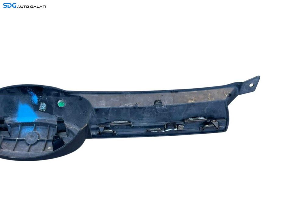 Grila cu Emblema de pe Bara Spoiler Fata Ford Focus 3 2010 - 2015 Cod BM51-BA133-B BM51BA133B [B4634]