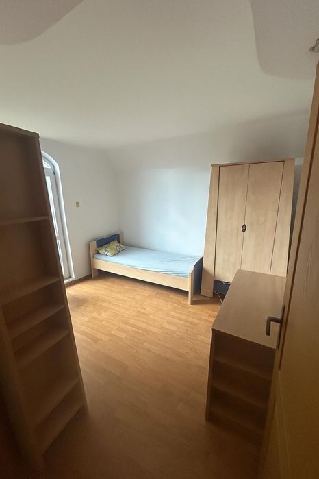 Vand mobila lemn masiv