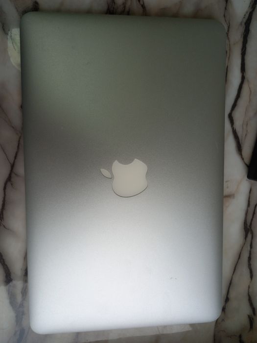 Лаптоп Apple MacBook Air A1465 EMC 2631 Intel Core™ i5-4250U за части